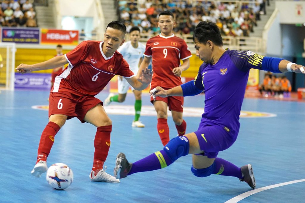 quy-dinh-xu-phat-trong-bong-da- Futsal-nhu-the-nao