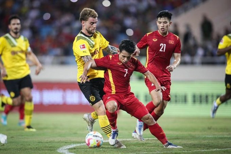 ha-guc-dortmund-2-1-hlv-park-tu-tin-dt-viet-nam-da-san-sang-chinh-phuc-aff-cup