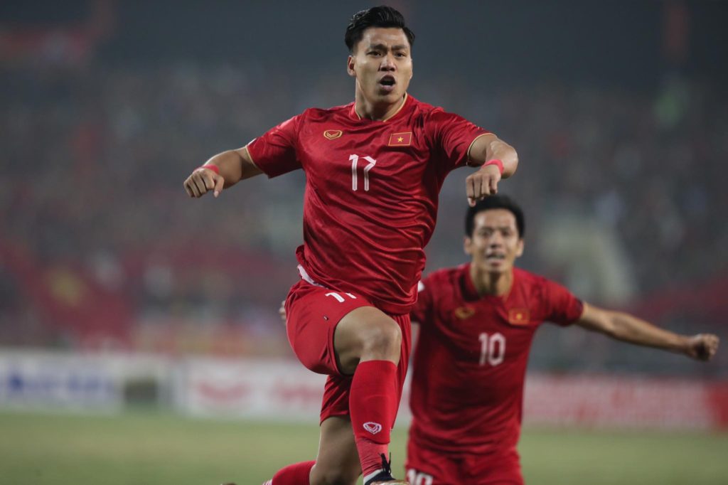 bao-han-sot-sinh-sich-voi-pha-ghi-ban-cua-van-thanh-tai-aff-cup