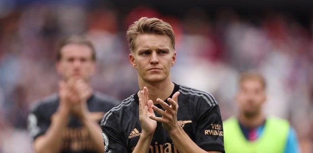 odegaard-noi-doa-voi-dong-doi-cdv-arsenal-la-o-2023