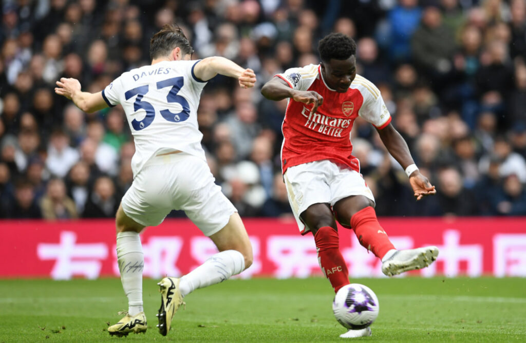 tottenham-vs-arsenal-2000-28-04-195874.jpg